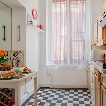 St Germain Charming Appartement